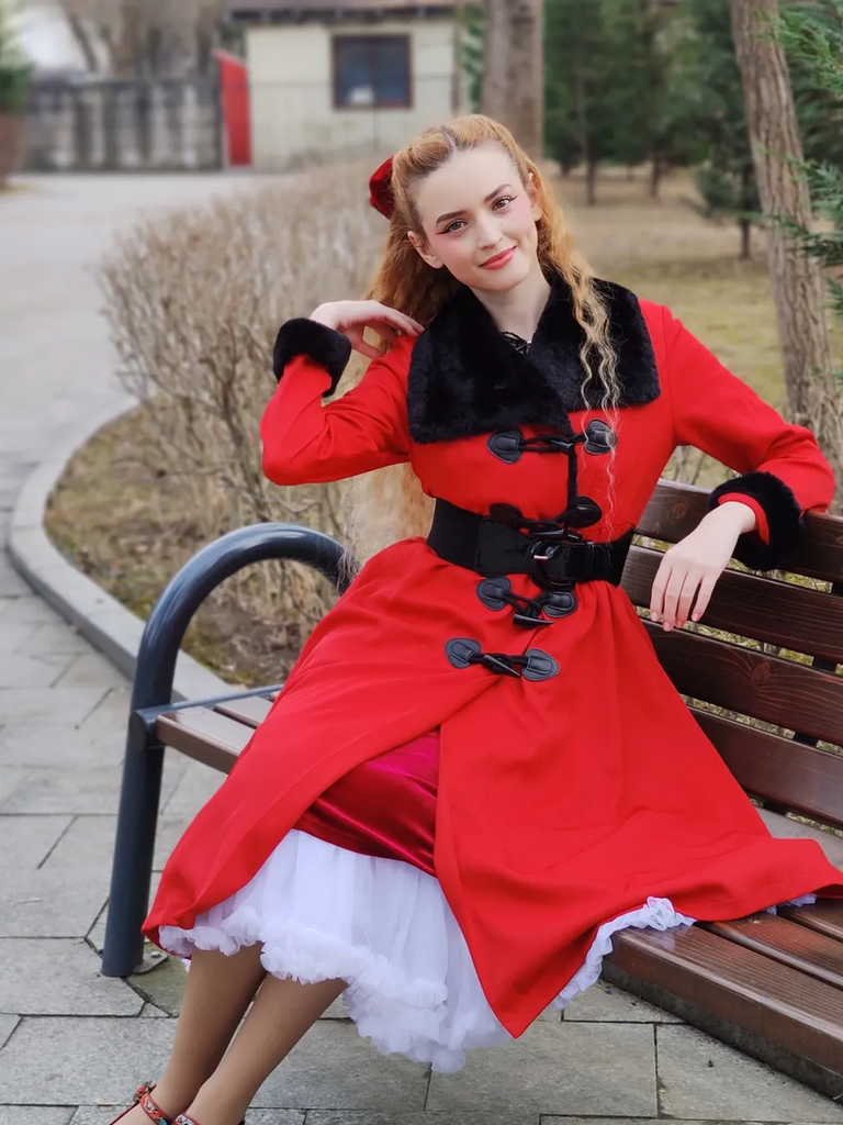 1950s Red And Black Fur Collar Coat