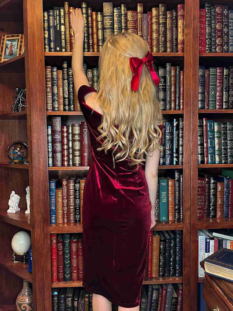 Wine Red 1960s Velvet Bodycon Dress